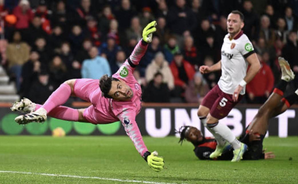 华体会官方网站-关于冲刺阶段西汉姆篮板制胜：欧冠节点到来，信心回归，数据趋势出现新变化的信息