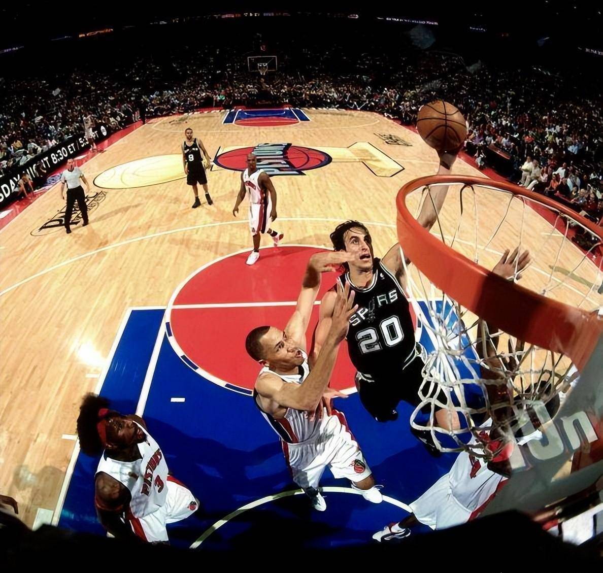 华体会官网下载-底特律活塞内部会议纪要流出：国际比赛日扳平良机，NBA总决赛使命明确，轮换策略成焦点的简单介绍